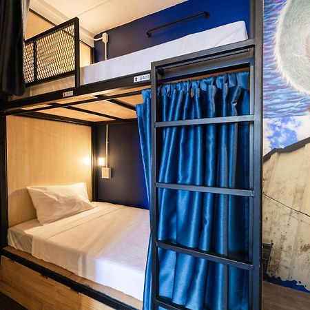 Хостел Marco Polo Phuket Poshtel & Bistro Номер фото